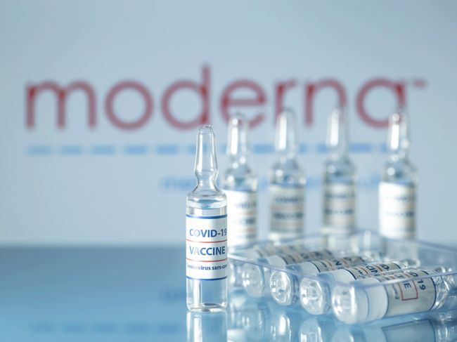 Moderna-mRNA-1273-COVID-19-vaccine